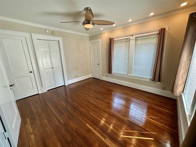 Building Photo - 2614 White Oak Dr