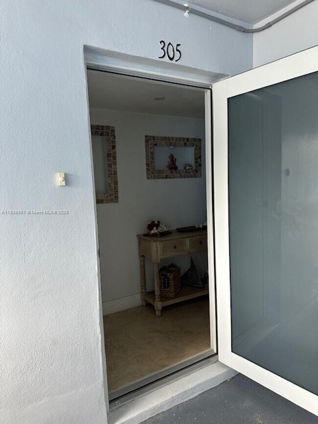 Photo - 320 S Surf Rd Unidad 305