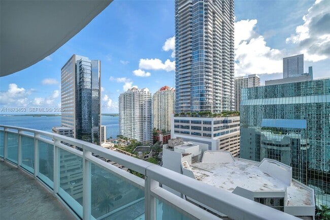 Building Photo - 951 Brickell Ave Unit 2010
