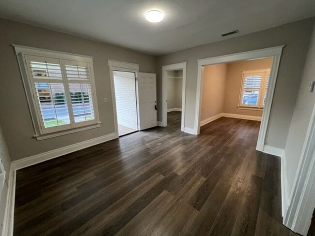 Photo - Lemon171-175 Unit 171