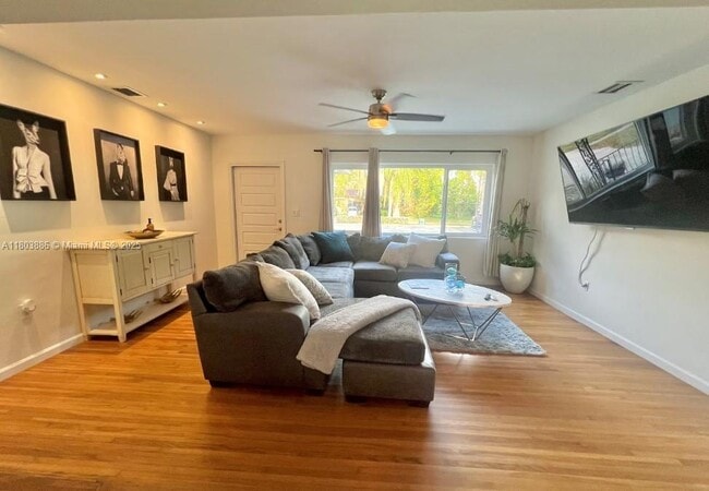 Photo - 12530 NE 4th Ave