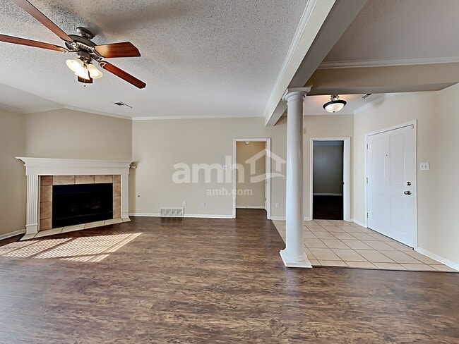 Photo - 1027 Stable Run Dr