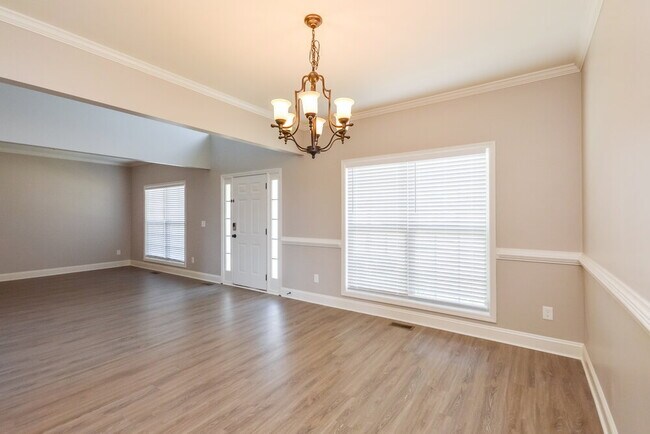 Photo - 90 Riverstone Dr