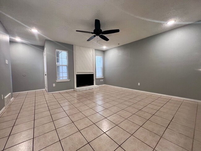 2303 76th St Unidad C