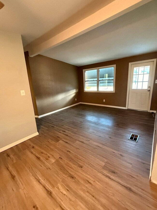 Photo - 10495 118th Ave N