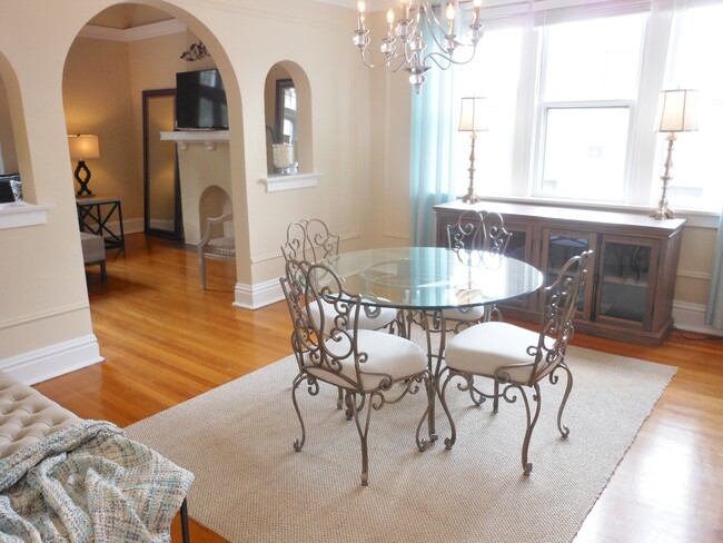 Photo - 7515 Parkdale Ave Unit 1 West