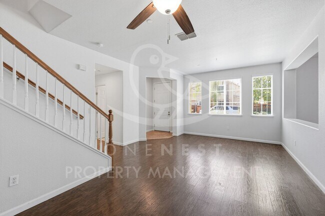 Photo - 1070 Sierra View Cir