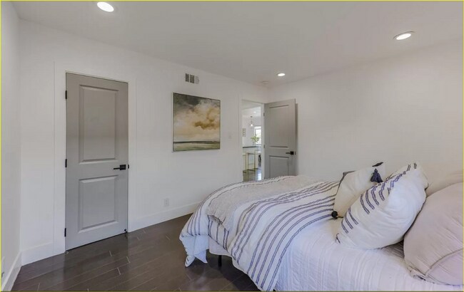 Photo - Beautiful Remodeled Home in Menlo Park *Walk to Meta Campus*