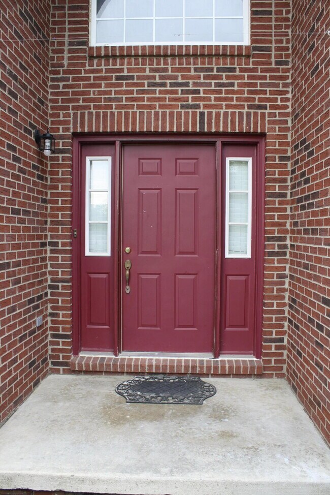 Photo - 165 Rockwood Ct