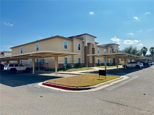 Building Photo - 901 E Redbud Ave Unit 401 Rental