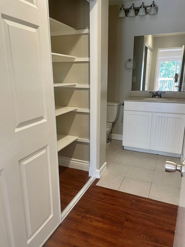 Photo - Park Larson Apartments