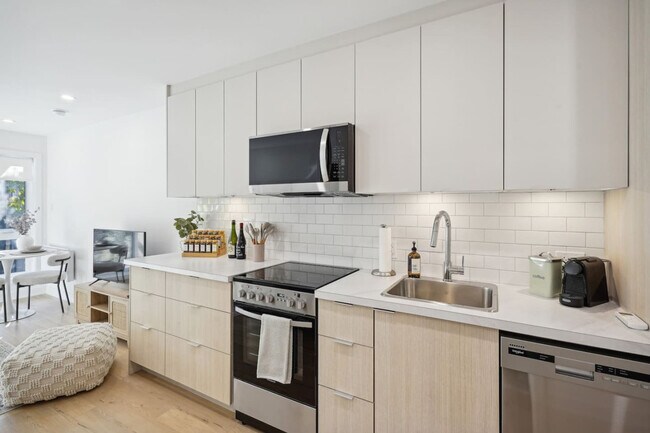 Photo - 2110 Rue Bercy Unit ID1061539P