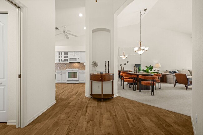 8167 Ibis Cove Cir