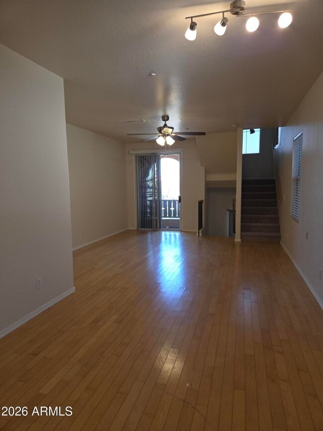 Photo - 426 N Oak St