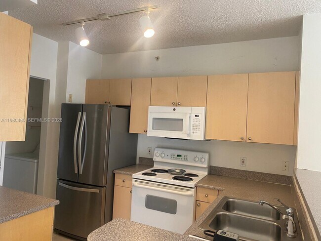 Photo - 7980 N Nob Hill Rd Unit 107