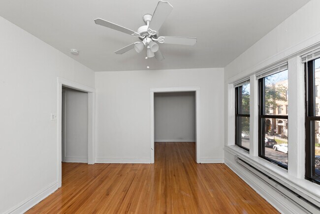 3841 N Fremont St Unidad 1