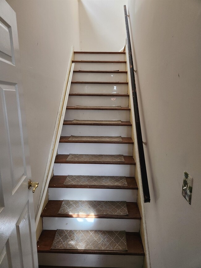 Photo - 71 Linnet St Unidad 2