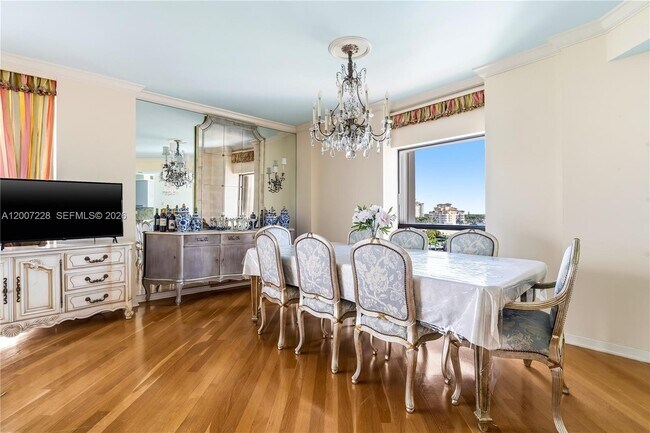 Photo - 19500 Turnberry Way Unit 7B