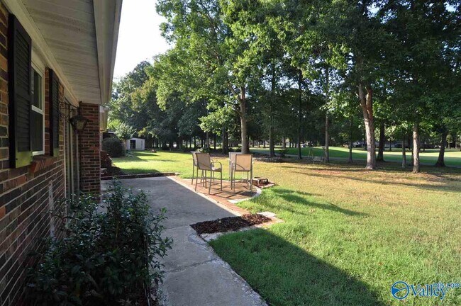 Photo - 733 Lily Flagg Rd SE