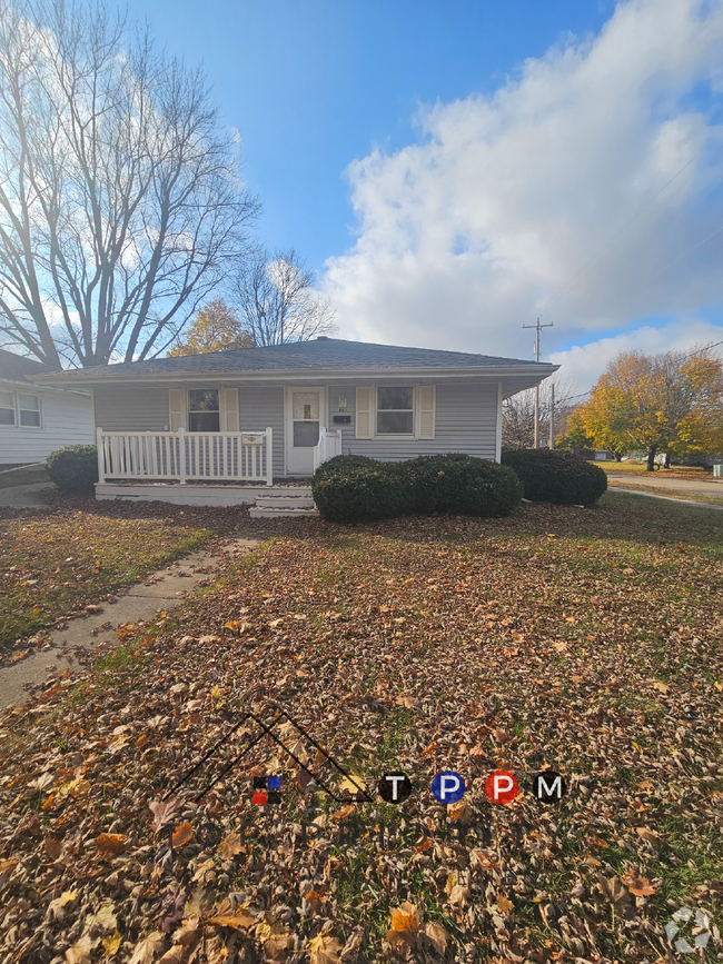 Building Photo - 2 Bedroom | 1 Bathroom Duplex in Reinbeck ... Rental