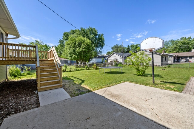 Photo - 1570 Jefferson Rd