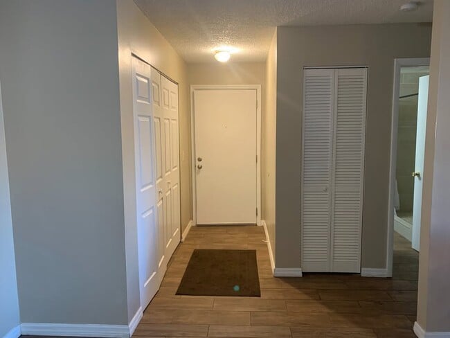 Photo - 610 Kenwick Cir Unidad 103