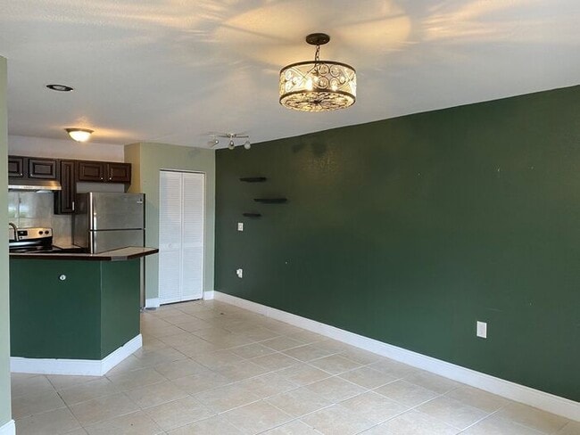 Photo - Cozy 1 Bedroom/1 Bathroom Near Millennium Mall!