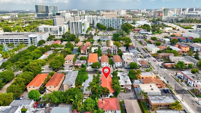 1330 NW 5th St