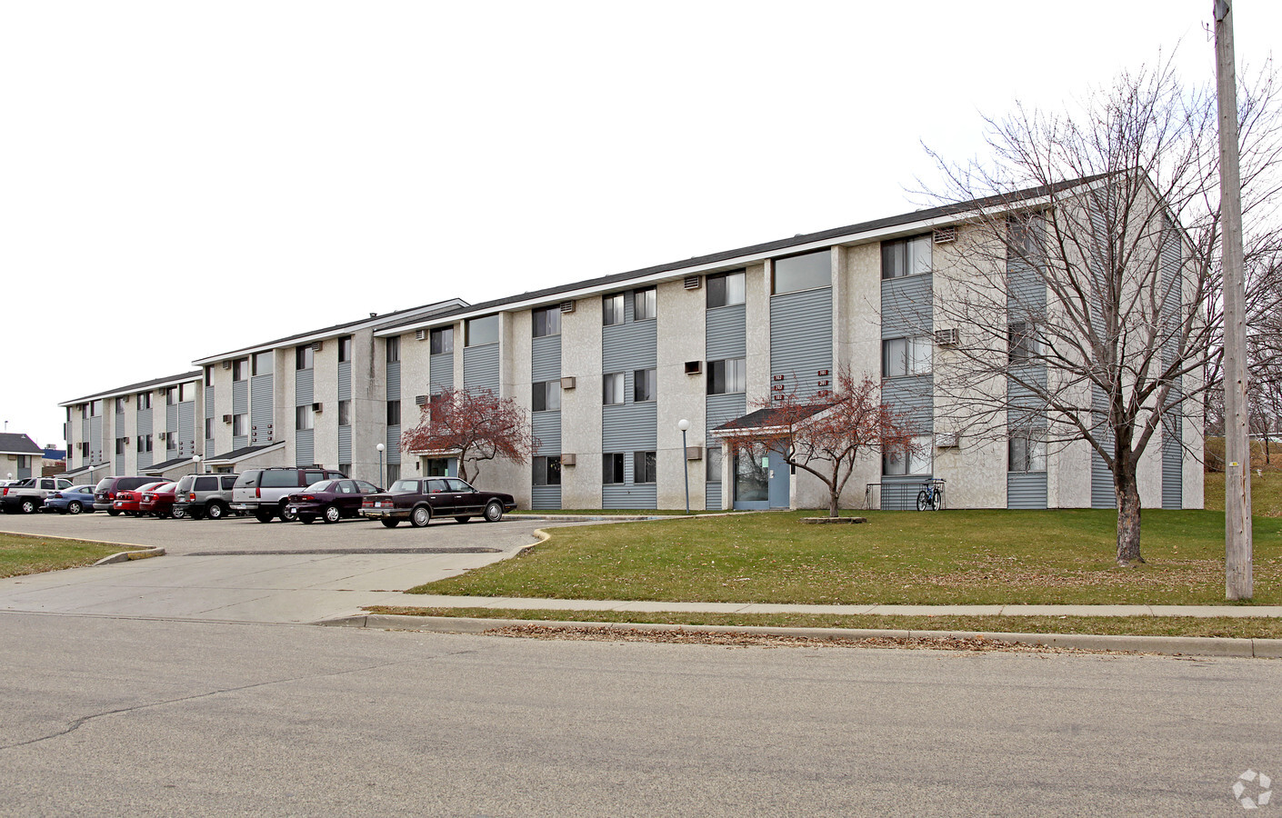 Centre Square Apartments - Centre Square Apartments