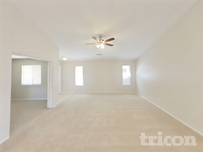 Photo - 8520 W Sonora St