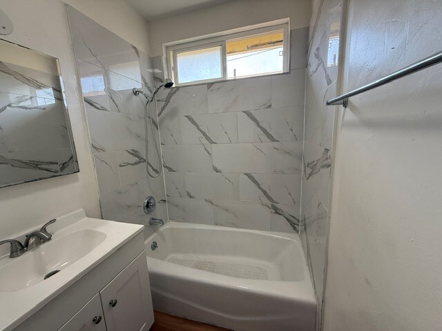 1382 Exposition Blvd Unit 4