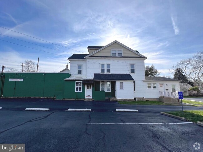 Building Photo - 703 Bethlehem Pike Unit 1M Rental