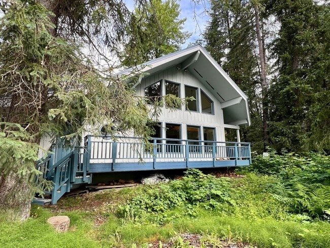 Girdwood 3 Bedroom House w/ Garage - Girdwood 3 Bedroom House w/ Garage
