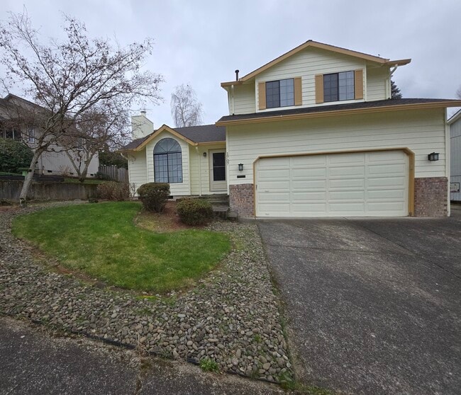 Building Photo - 1707 SW Hartley Ave