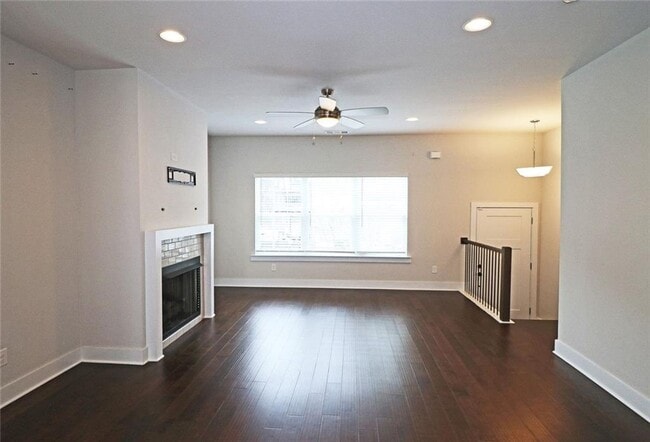 Photo - 2163 Wiggins Walk