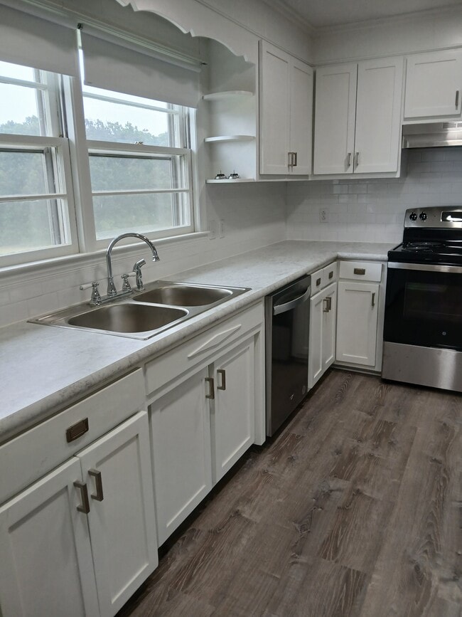 Photo - 3261 Marion Rd