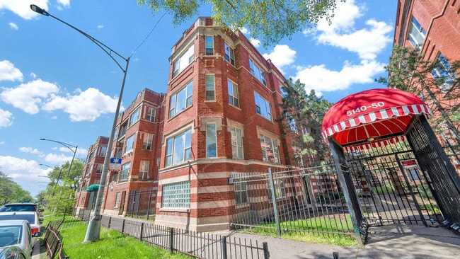 Photo - 5150 S King Dr House