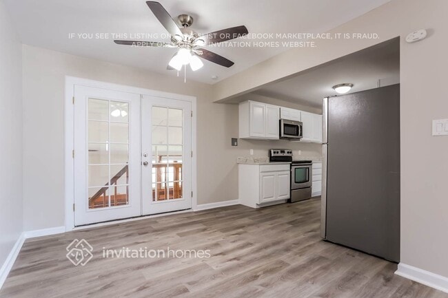 Photo - 2727 S Stuart St