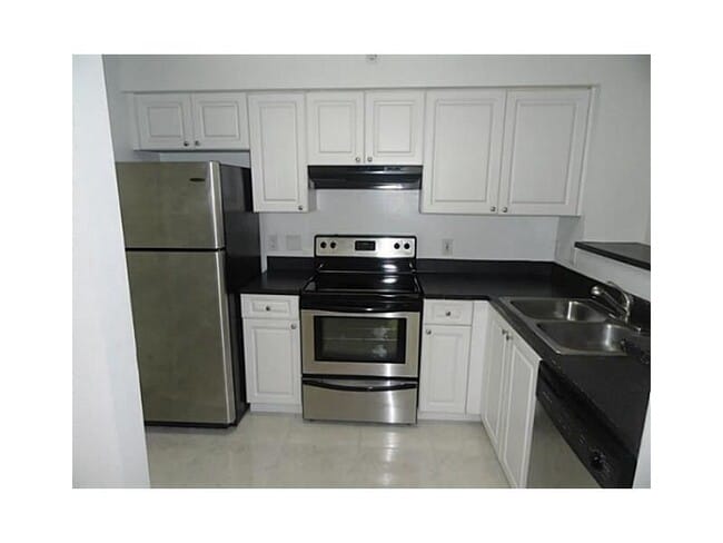 Building Photo - 12166 St.Andrews Pl Unit 111
