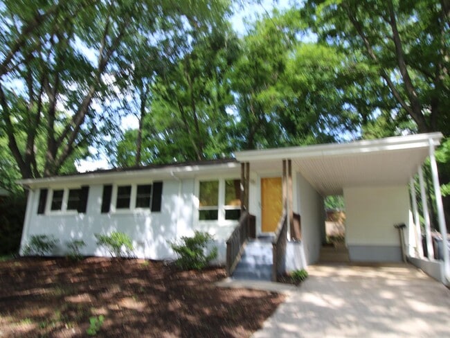 Photo - 2904 Shamrock Dr