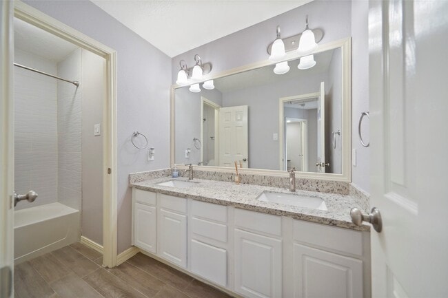 Photo - 18619 Camellia Estates Ln