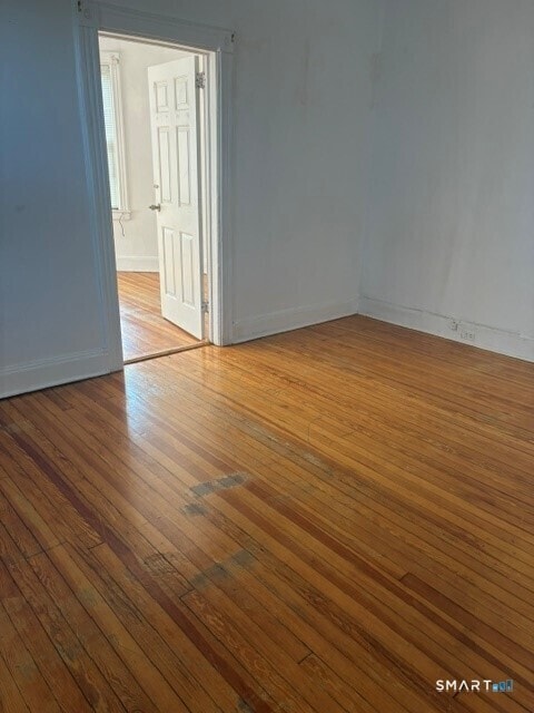 Photo - 250 Mill St