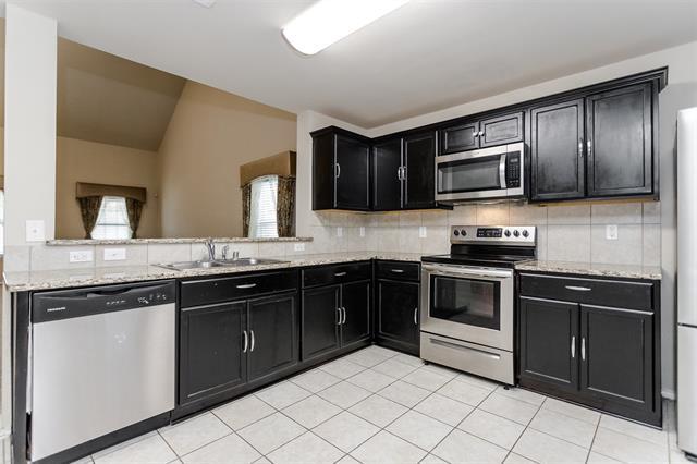 Photo - 1035 Sadie St