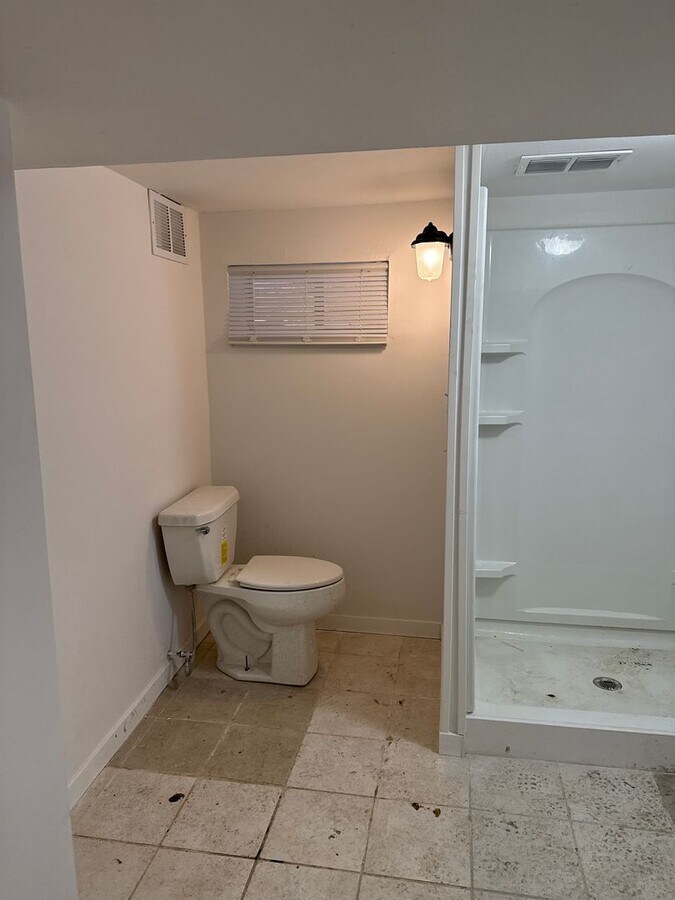 Photo - 328 W Mason St Unit 2