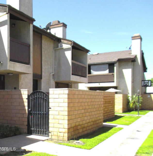 6315 Seville Ave