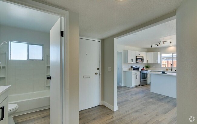 Building Photo - 3813 El Conlon Ave Rental