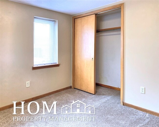 Photo - 108.5 Rogers St