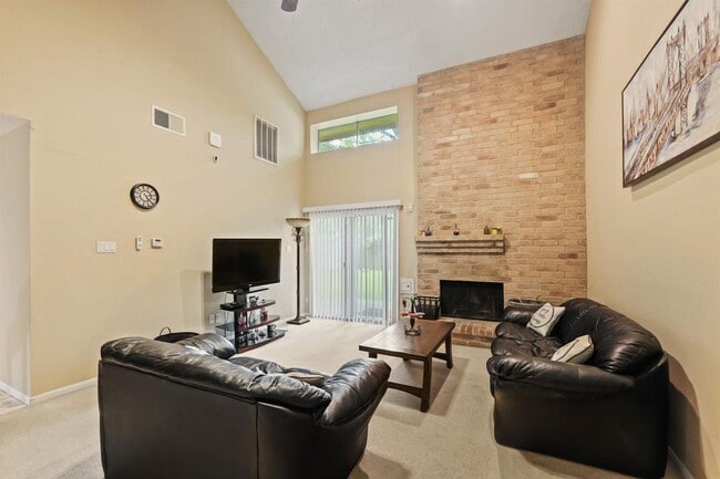 Building Photo - 3706 Cyril Dr Rental