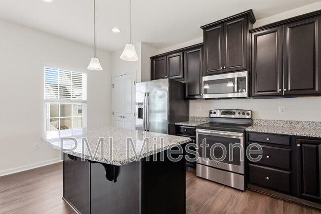 Photo - 72 Norwood Dr