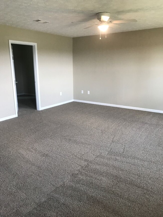 Photo - 3 Bedroom  2 Bathroom in White Pine